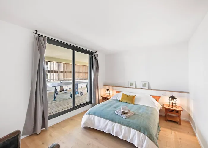 Palmira De Standing En Duplex Avec Jacuzzi A 2 Mn De La Hyères