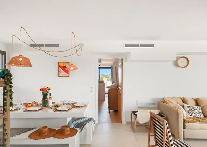 Palmira De Standing En Duplex Avec Jacuzzi A 2 Mn De La * Hyères