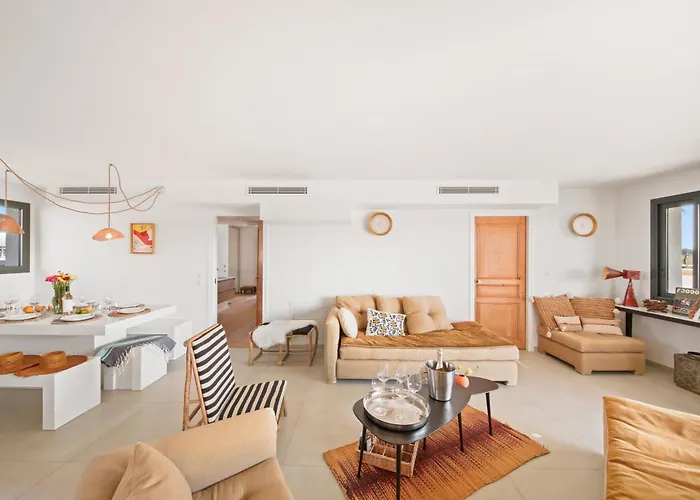 Palmira De Standing En Duplex Avec Jacuzzi A 2 Mn De La Lejlighed Hyères