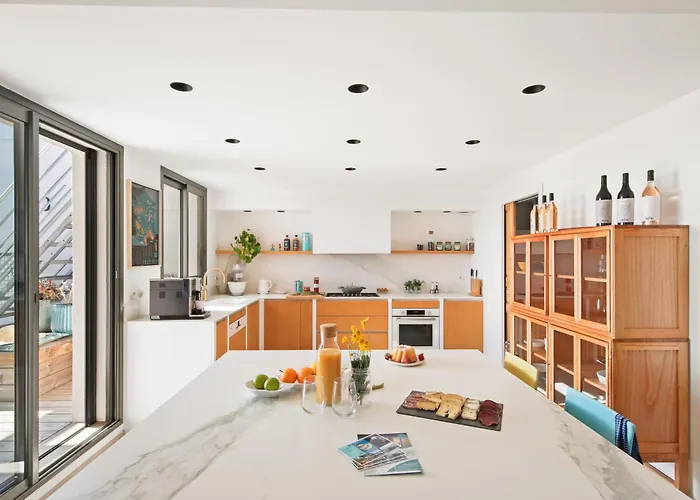 Palmira De Standing En Duplex Avec Jacuzzi A 2 Mn De La Hyères