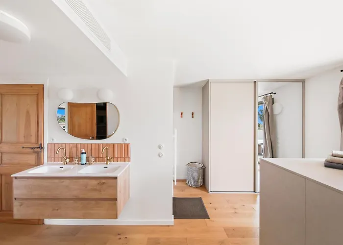 Lejlighed Palmira De Standing En Duplex Avec Jacuzzi A 2 Mn De La Hyères